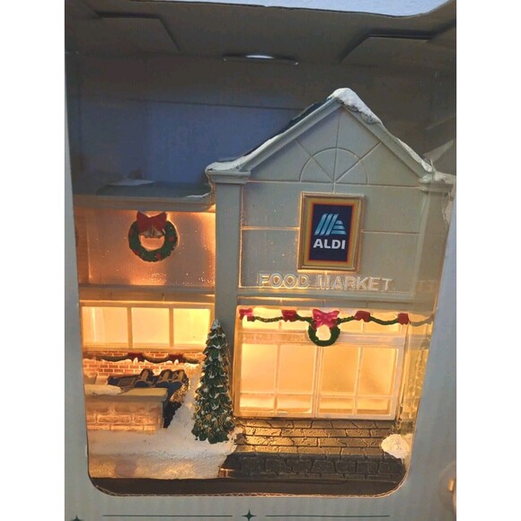 Merry Moments Aldi 2024 Store LED Light Up Holiday Christmas Village House NIB - Picture 2 of 9